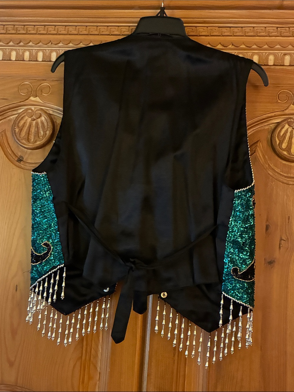 Beaded Peacock Sequin Vest in Teal, Black & Multicolor SMALL - Picture 4 of 5